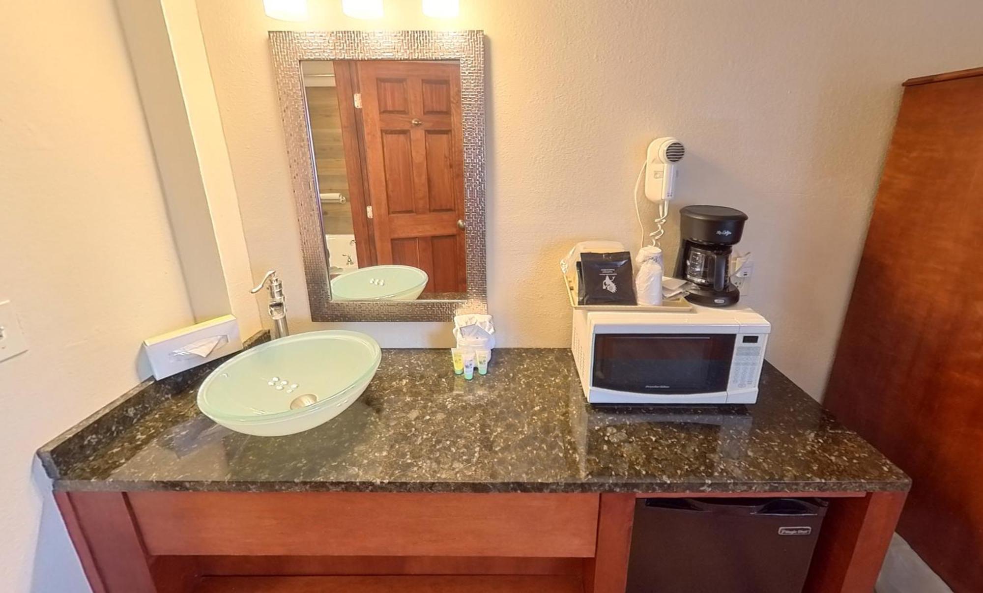 Arbors At Island Landing & Hotel 3*