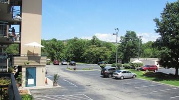 Arbors At Island Landing &