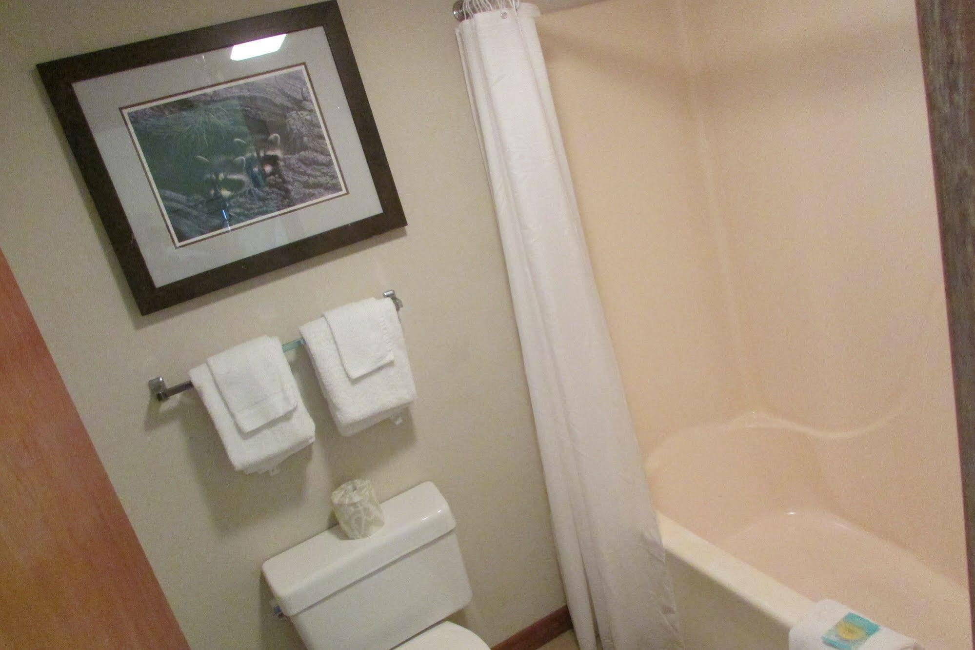 Arbors At Island Landing & Hotel Pigeon Forge