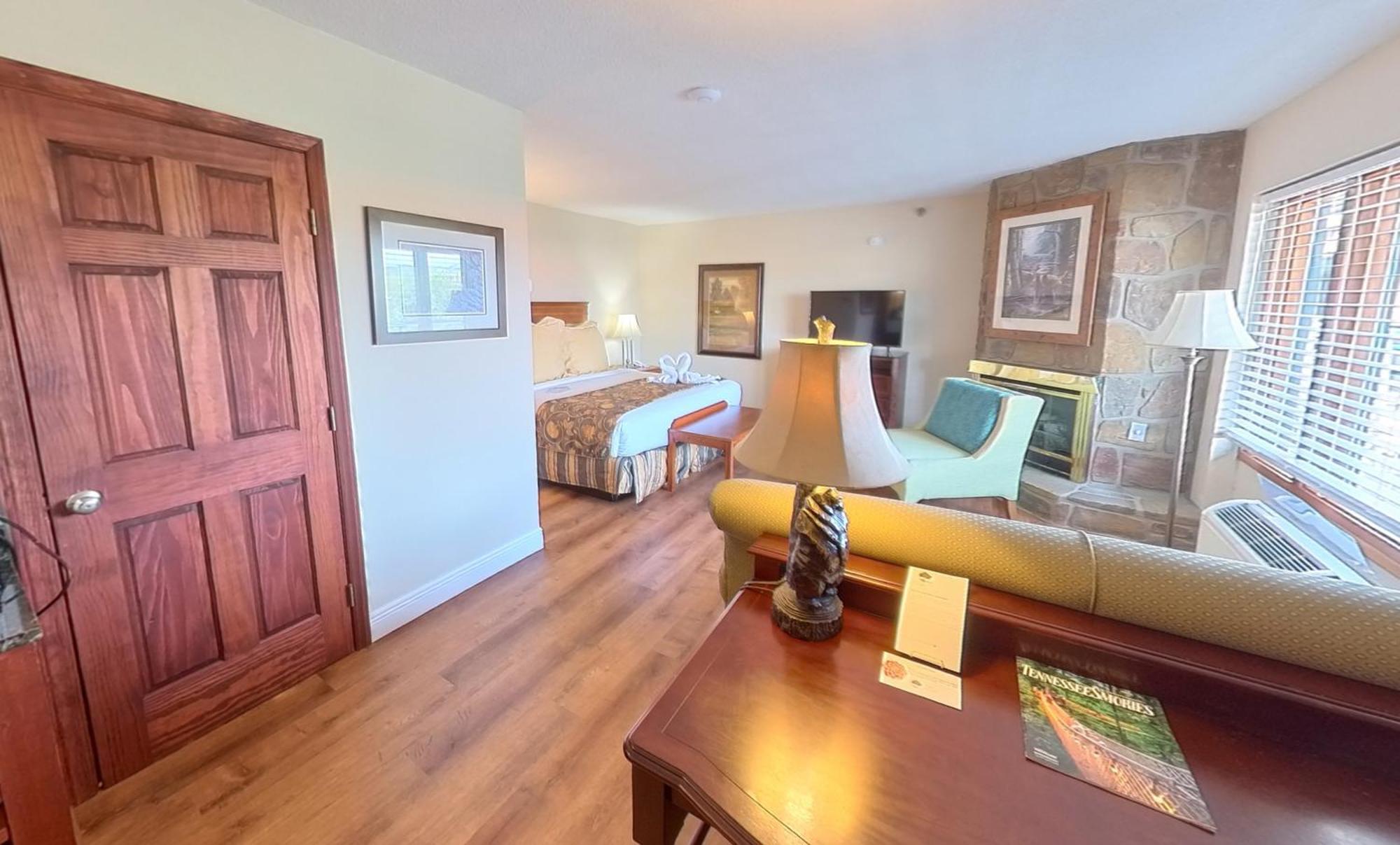 Arbors At Island Landing & Hotel