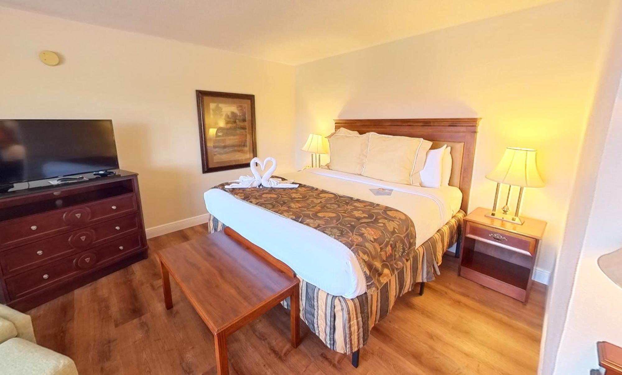 Hotel Arbors At Island Landing & 3*