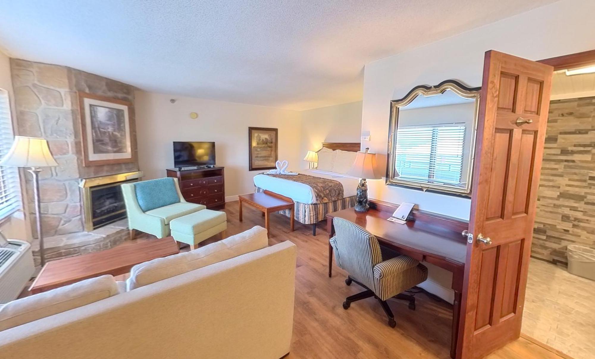 Arbors At Island Landing &
