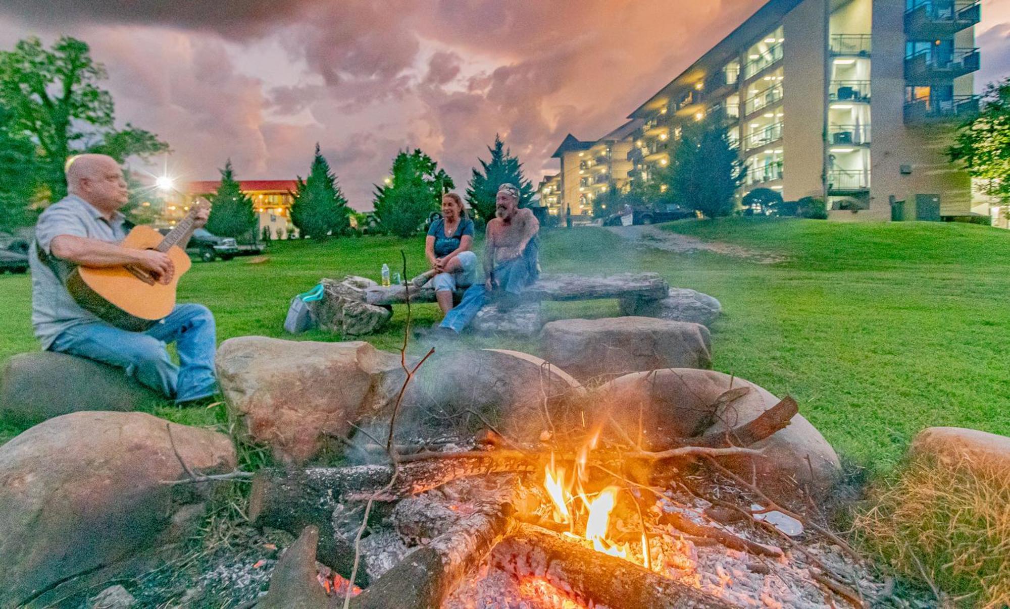 Arbors At Island Landing & 3* Pigeon Forge