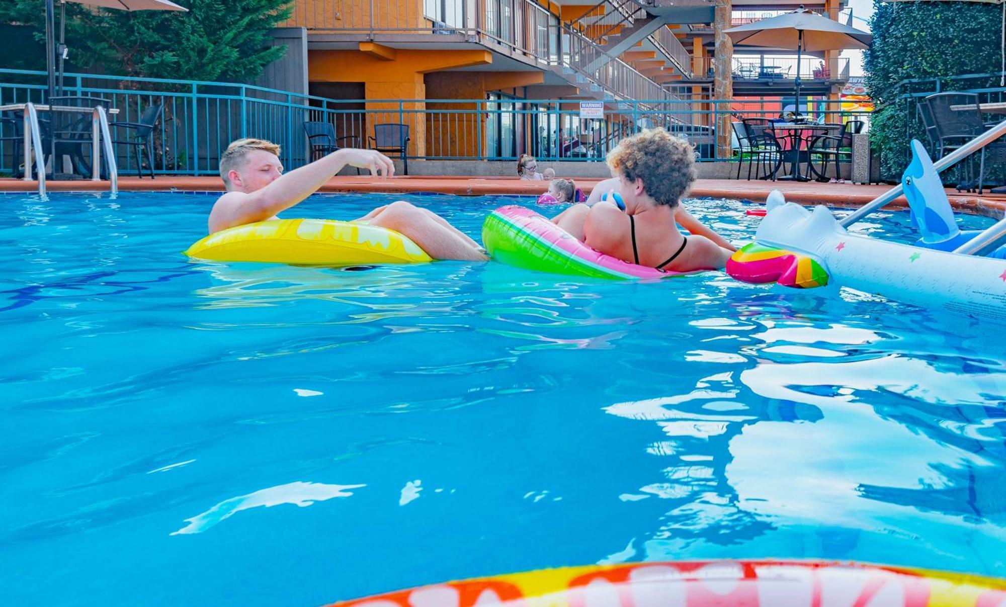 Hotel Arbors At Island Landing & Pigeon Forge